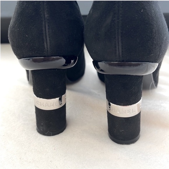 CHANEL 00A patent suede square toe tall Boots
Size 35 5 - Picture 7 of 10